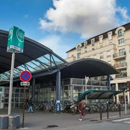 Le Saint Georges * Bussy-Saint-Georges
