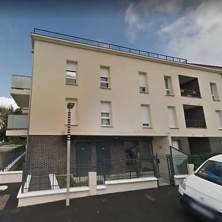 Le Saint Georges * Bussy-Saint-Georges